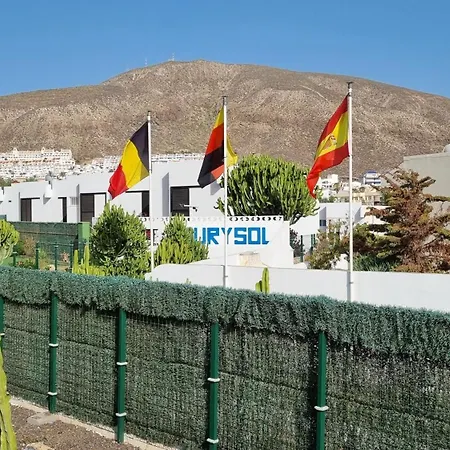 Martina 67 Sur Y Sol Los Cristianos لوس كريستيانوس